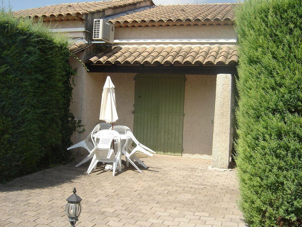 Auberge Des Pins Tourrettes Exterior foto